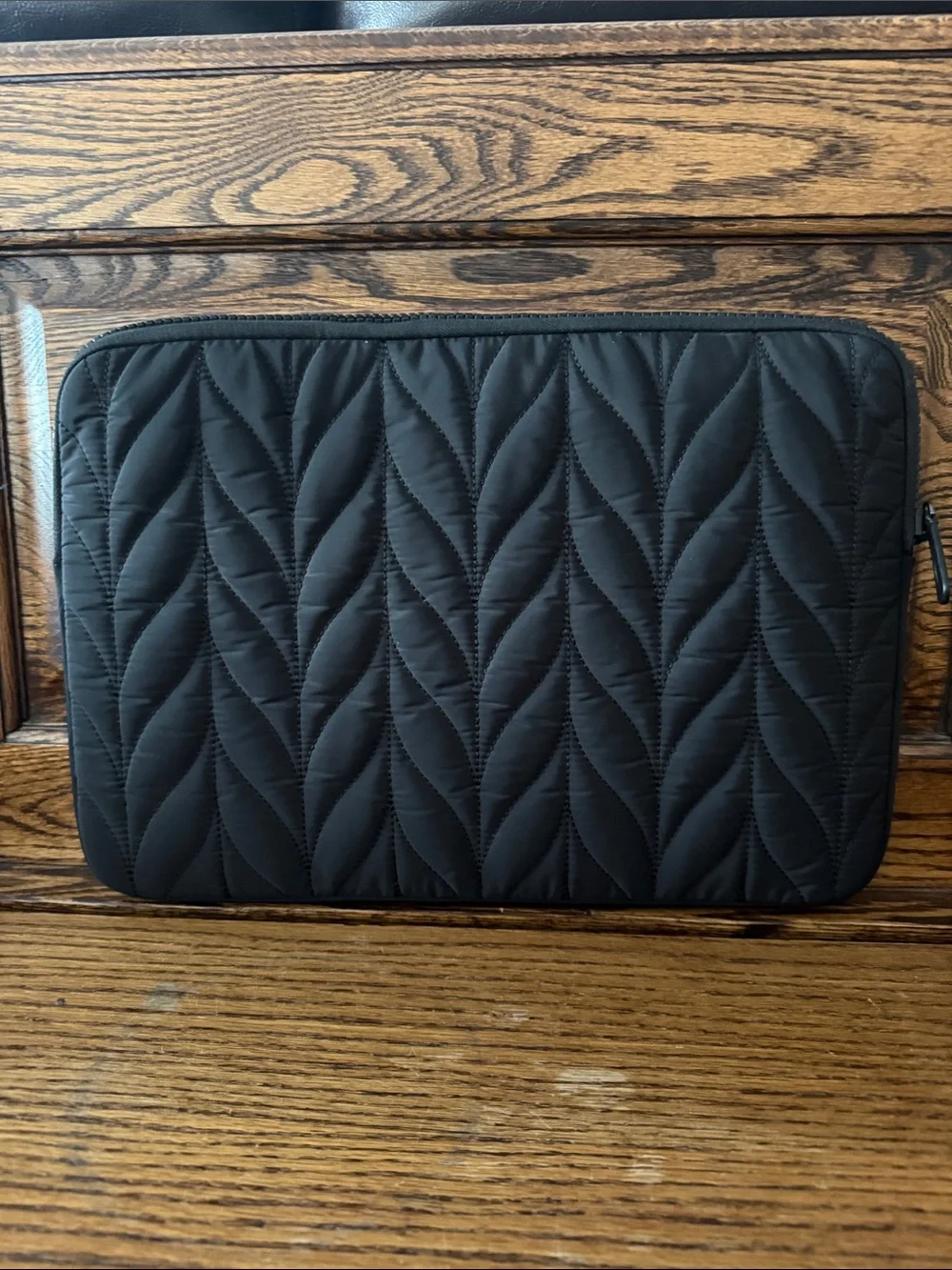 Kate Spade New York Black Quilted Laptop Sleeve 13”/14” EUC